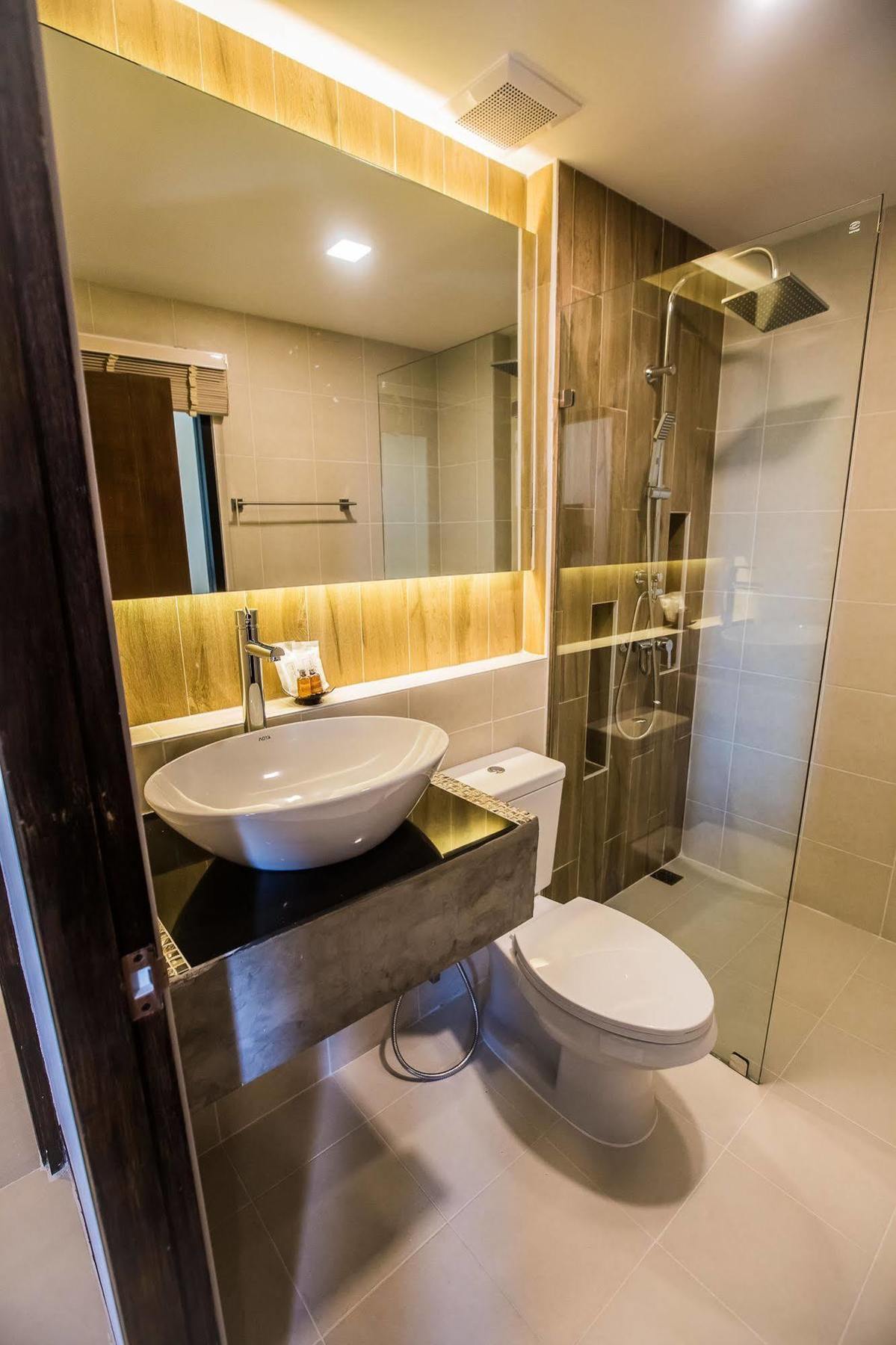 C Hotel Boutique And Comfort Chiang Mai Dış mekan fotoğraf