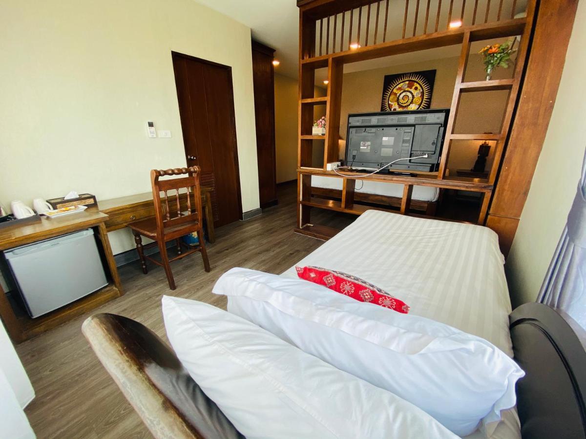 C Hotel Boutique And Comfort Chiang Mai Dış mekan fotoğraf